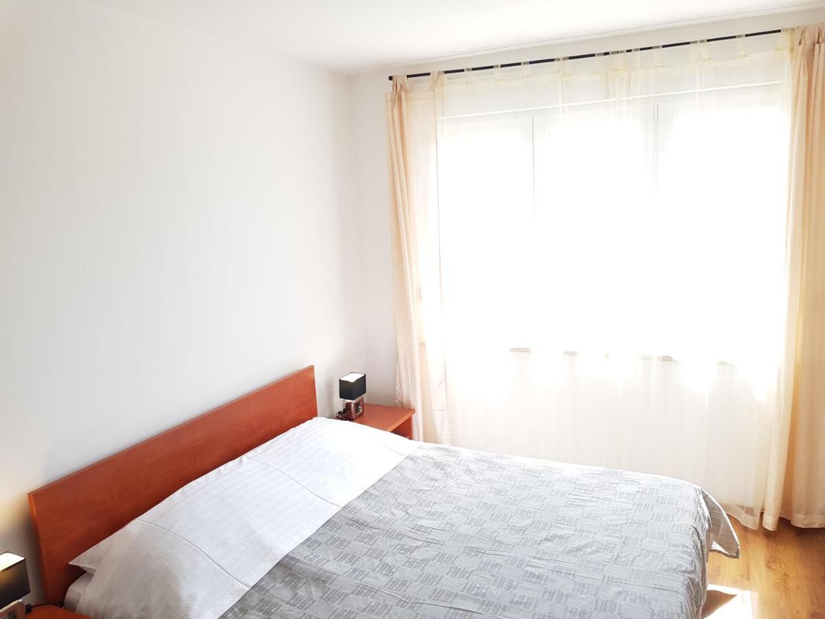 Lungomare Apartman *